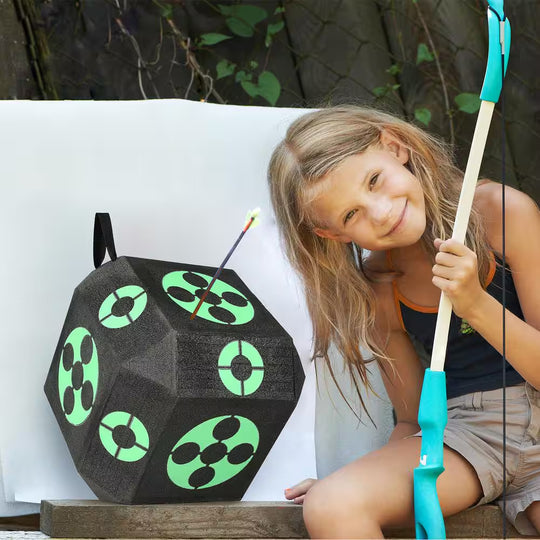 15 In. X 15 In. All-Side Shotting Archery Arrow Target Archery Target Outdoor Portable Archery Target with Carry Handle